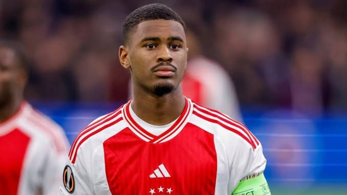 Chelsea Sign Ajax Wonderkind Jorrel Hato In £37m Deal