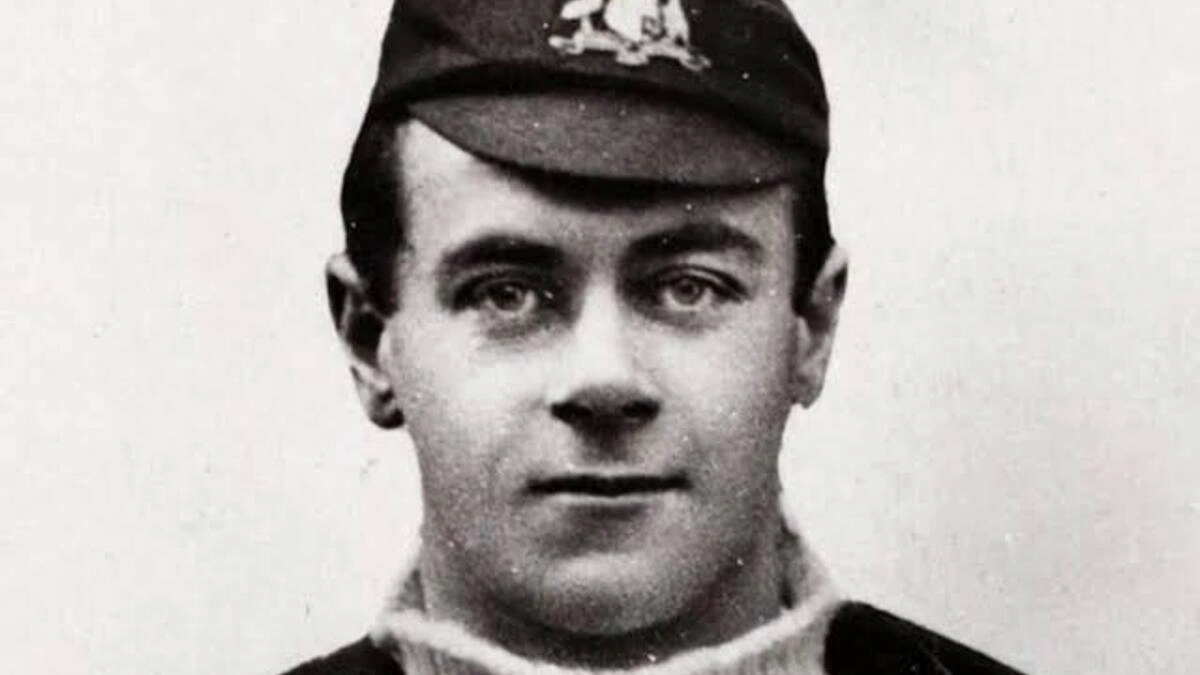 Top 4 Oldest Cricketers Who Scored a Century in Test Cricket 