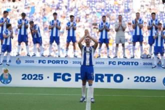 Luuk De Jong Joins FC Porto In Surprise Transfer Announcement