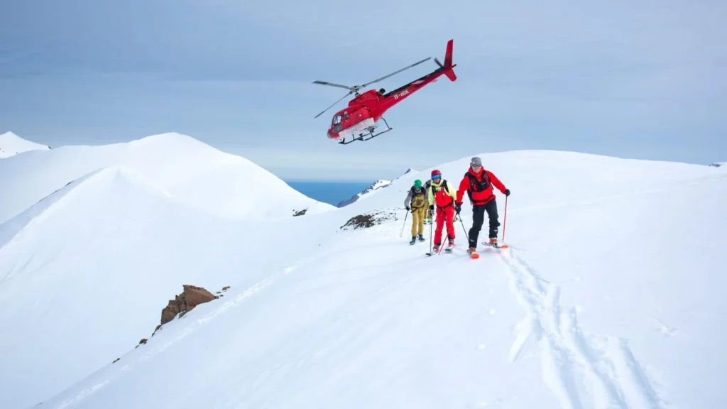 Heli-Skiing