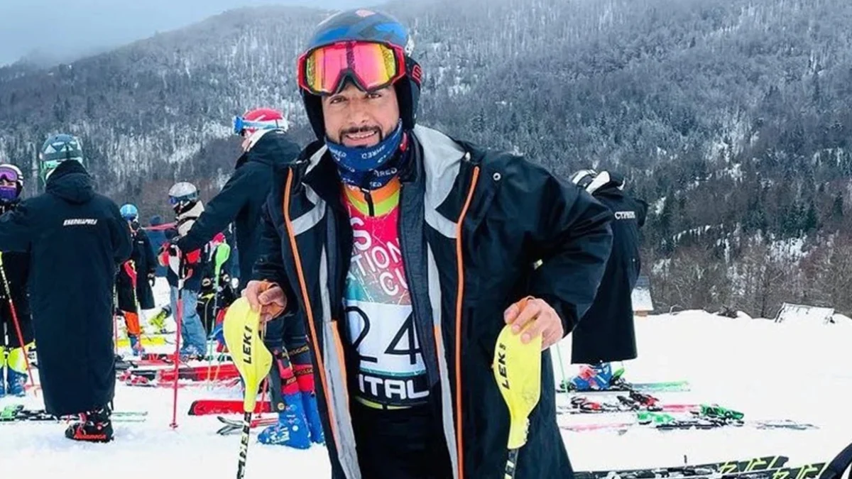 Arif Khan skier