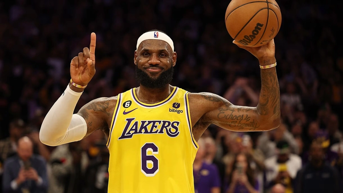 Top 4 NBA Players With Most Consecutive All-Star Selections