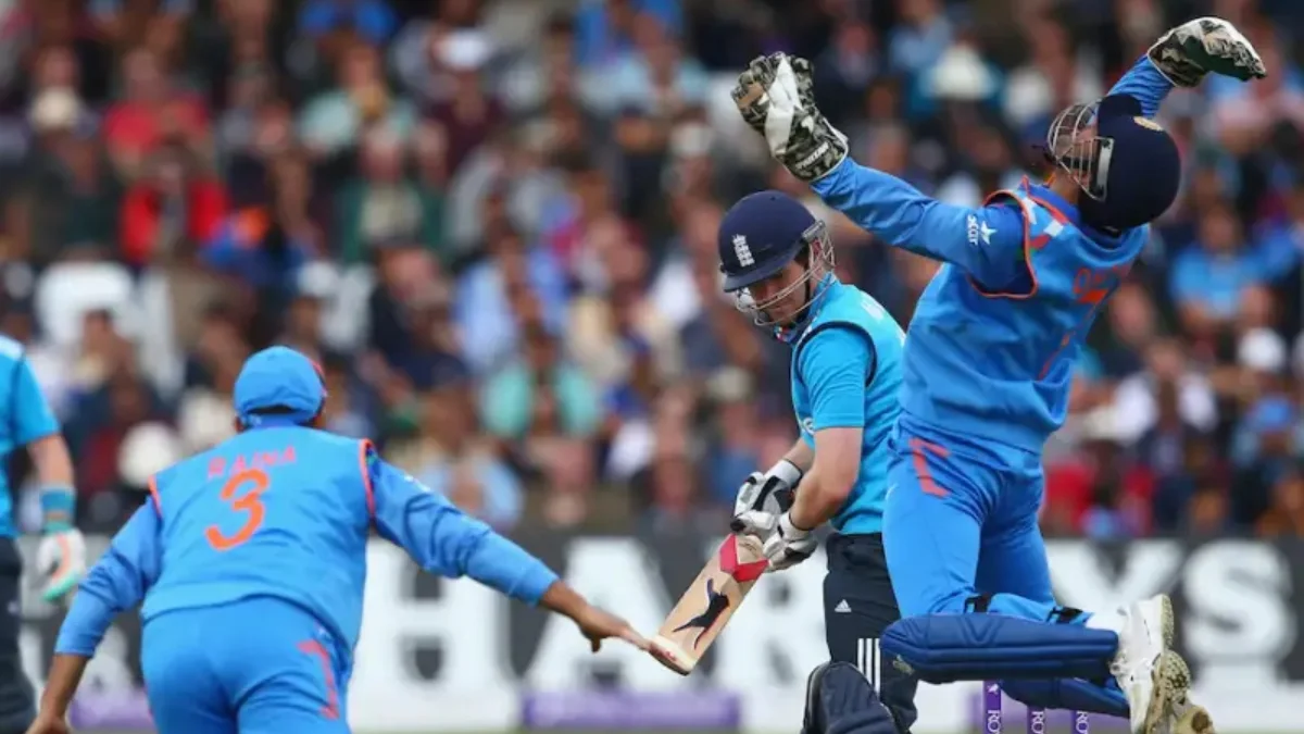 MS Dhoni Wicketkeeping