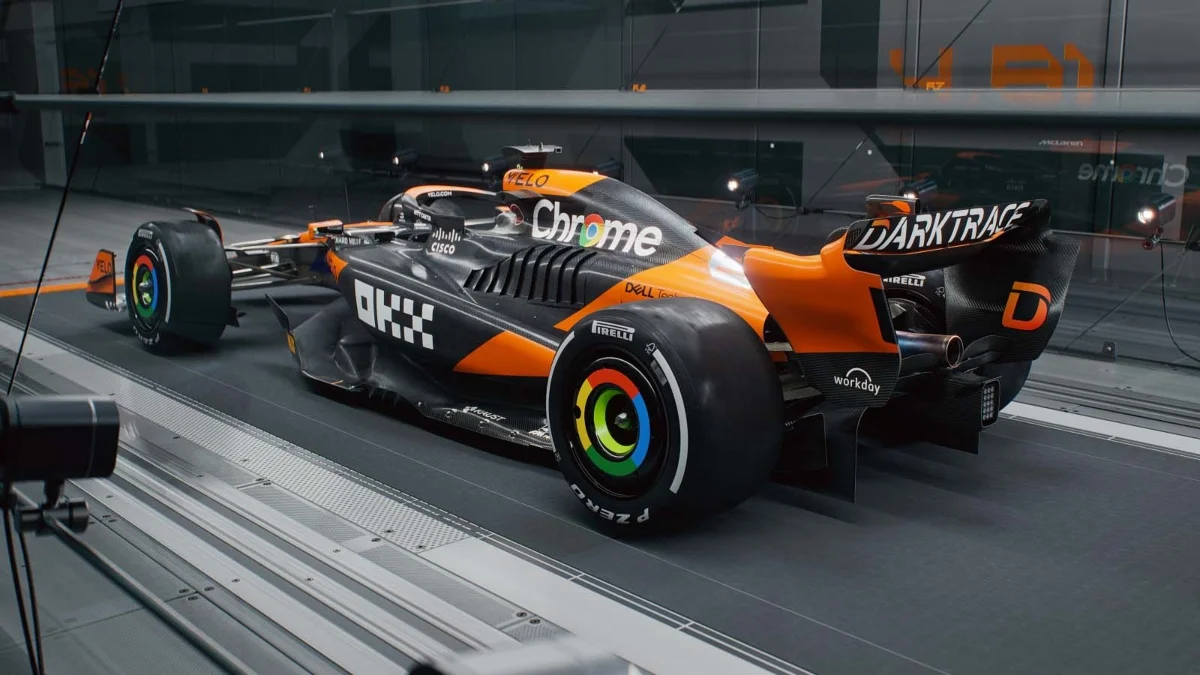 McLaren MCL38