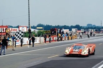 Top 5 Historic Photo Finishes in Racing History