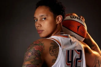 Who Are The 10 Tallest WNBA Players Right Now?