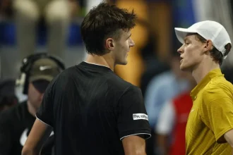 Jakub Mensik Shocks Jannik Sinner To Reach Qatar Open Semi-Finals