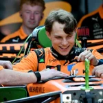 2026 Australian Grand Prix Day 2_ Oscar Piastri Tops