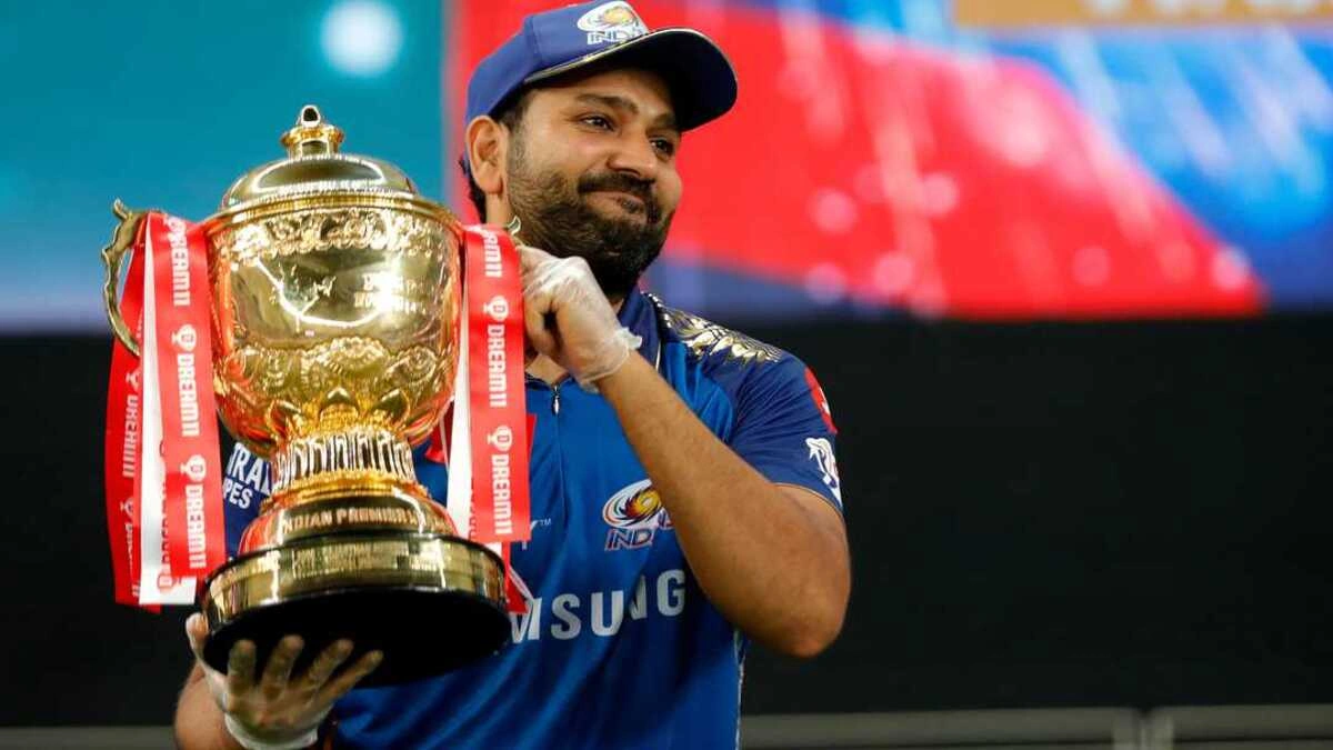 IPL Records : Top 4 Batsmen With Most Sixes