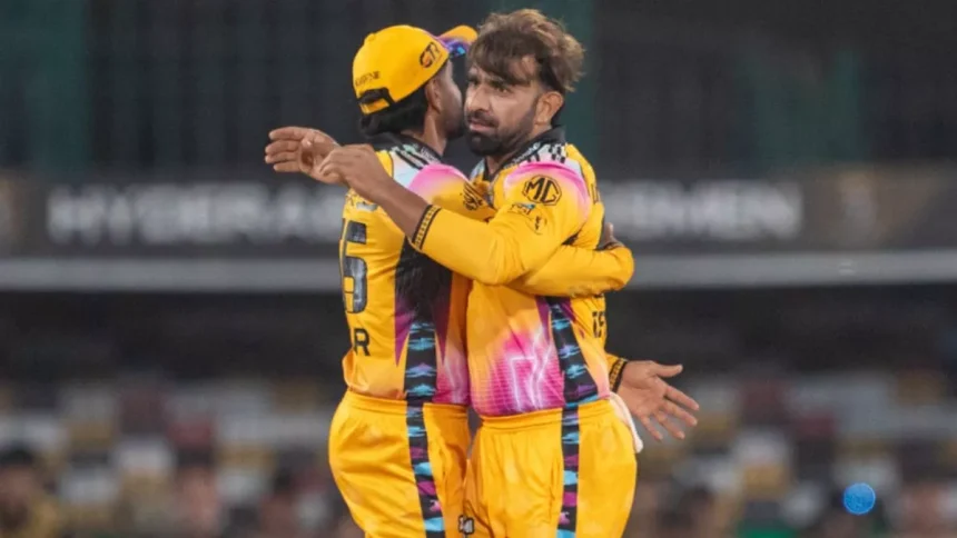 Iftikhar Ahmed PSL Record: Historic 4-Wicket Powerplay Spell