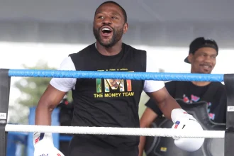 Floyd Mayweather Reportedly Ordered To Pay $33K Monthly After Alleged Baby With Stripper