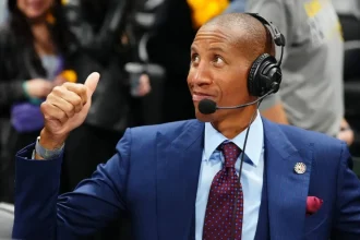 How To Become A Basketball Commentator