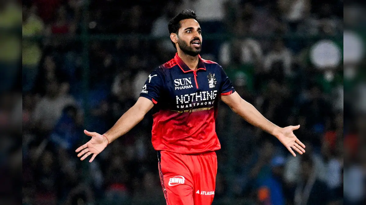 Top 4 Bowlers With Most Powerplay Wickets in IPL