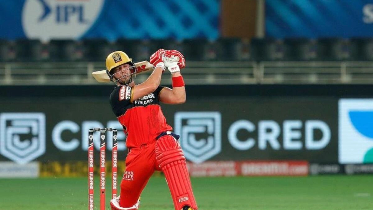 Top 4 Players With Most Runs Against MI