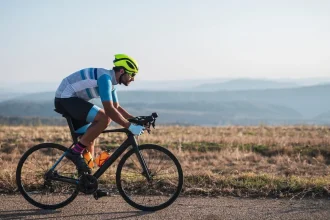 10 Essential Cycling Tips For Beginners To Start Their Fitness Journey